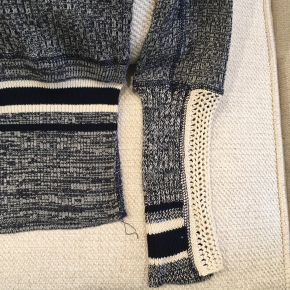 NWOT We The Free Long-Sleeved Top, Size XS - Picture 2 of 5